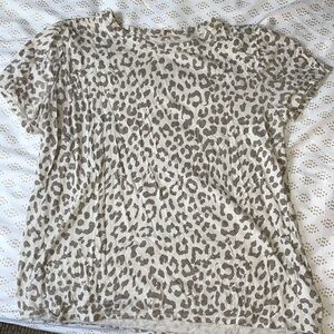 Cheetah print t-shirt